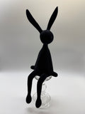 1x Kantenhocker Hase Poly H35cm beflockt 12x12x35cm - schwarz