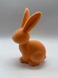 1x Hase, Hasenfigur, Ostern, geflockt, sitzend, 19cm, aprikot