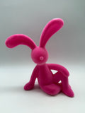 1x Hase, Hasenfigur, Ostern, geflockt, halb liegend, 23cm, rosa