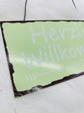 Deko, Schild, Herzlich Willkommen, hellgrün, weiss, Geschenk, Blechschild